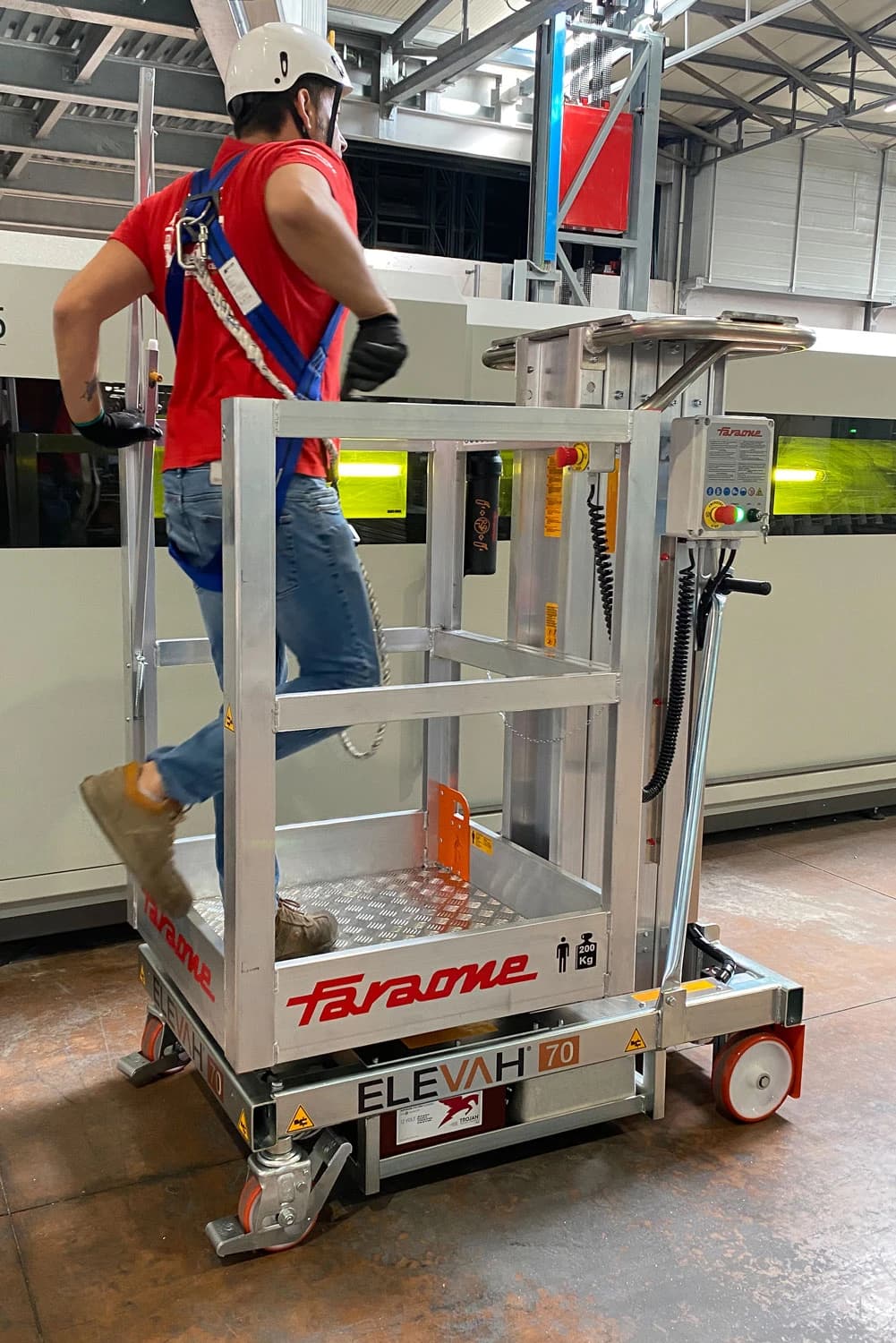 Телескопический подъемник Faraone Elevah 70