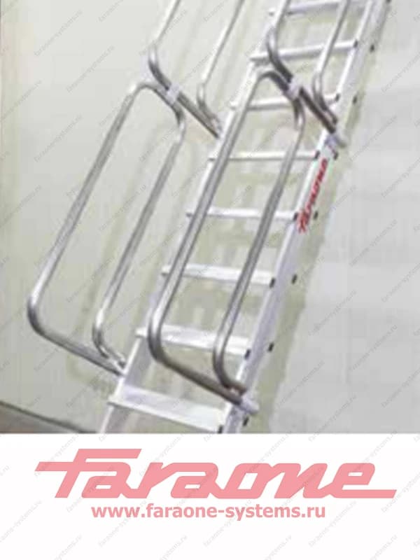 Открытая лестница для помостов 7 ступеней  Faraone Scala System SG 45.1 угол 45° SGE.147.2