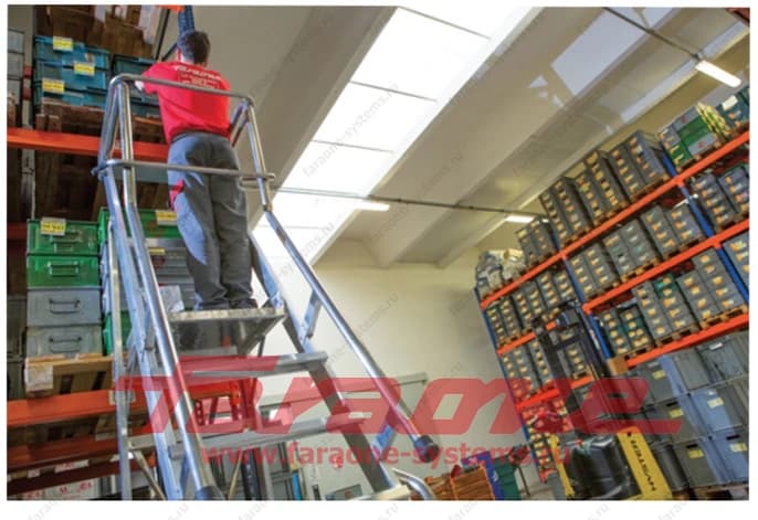 Промышленная лестница-платформа Faraone MF.TS 15 ступеней 450/MFTS
