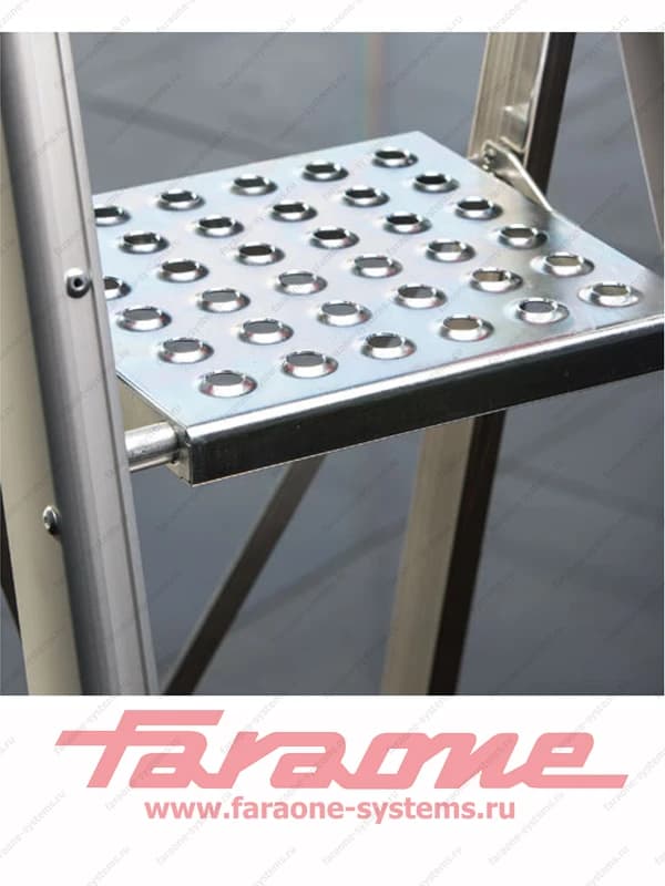 Стремянка профессиональная Faraone ступеней 6 LADY6