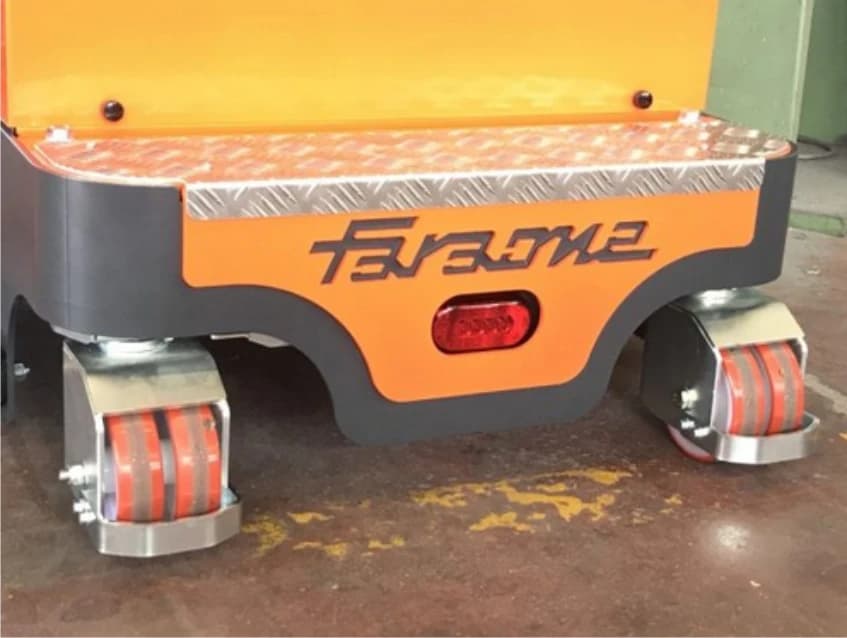 Электрический блок управления и двойные рулевые колеса с защитой E5BLMA
