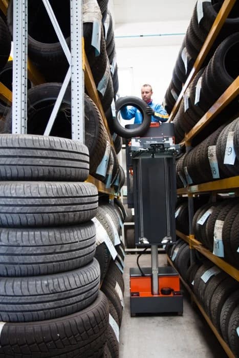 Самоходный телескопический подъемник Faraone E5 Tires