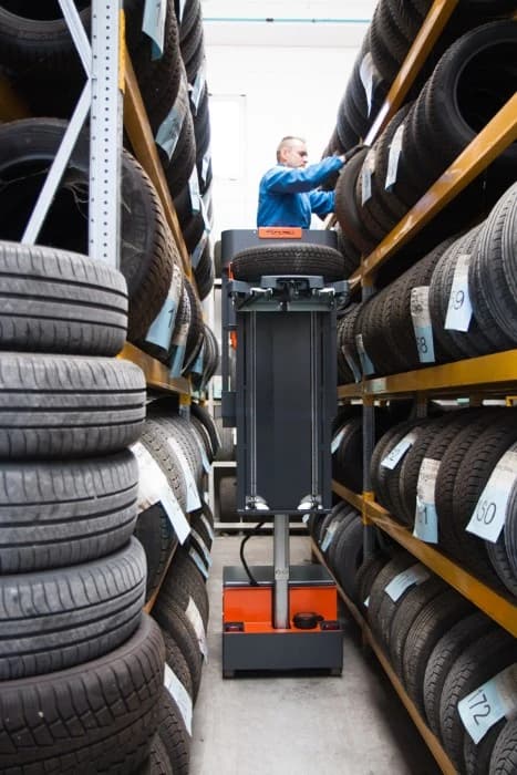Самоходный телескопический подъемник Faraone E5 Tires